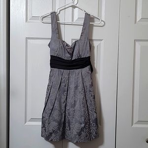 City Triangle Gray Dress, Floral Embossed Design, Size 5, EUC